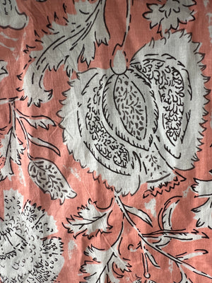 100% Cotton Long Robe in Seuss (Pink)